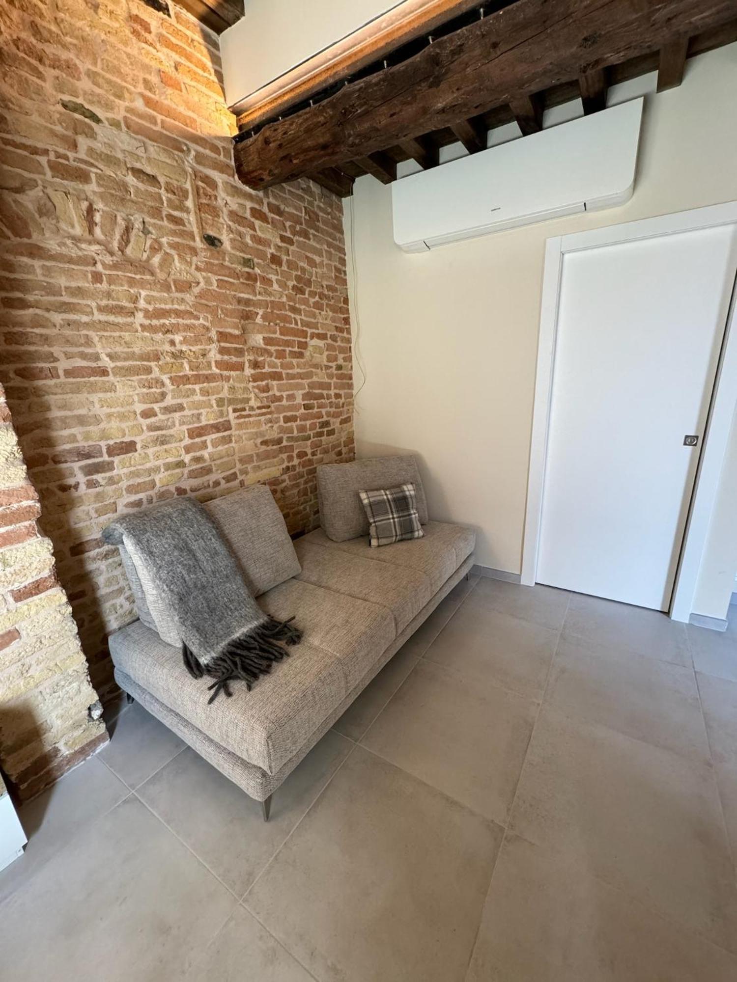 Noua Luxury Studio Apartments 라벤나 외부 사진
